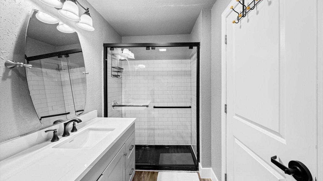 Mims St - Photo 2 of 10