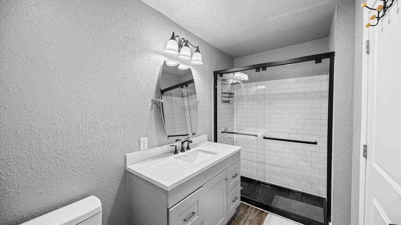 Mims St - Photo 3 of 10