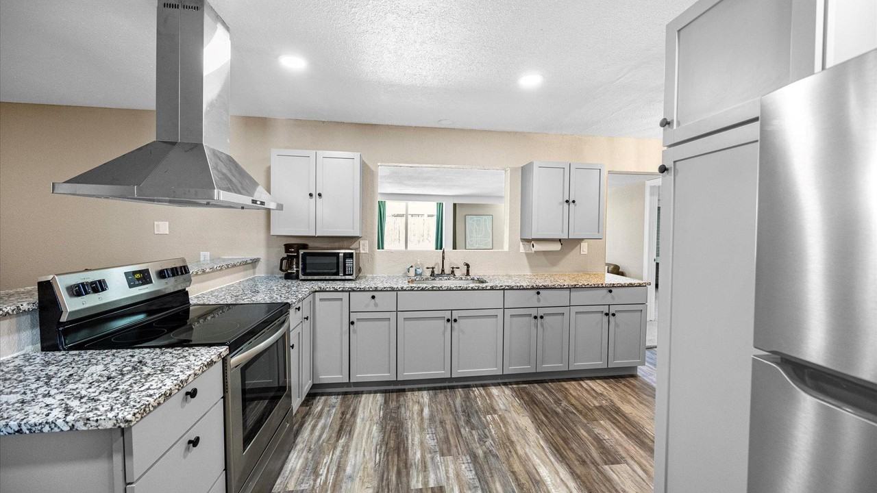 Mims St - Photo 5 of 10