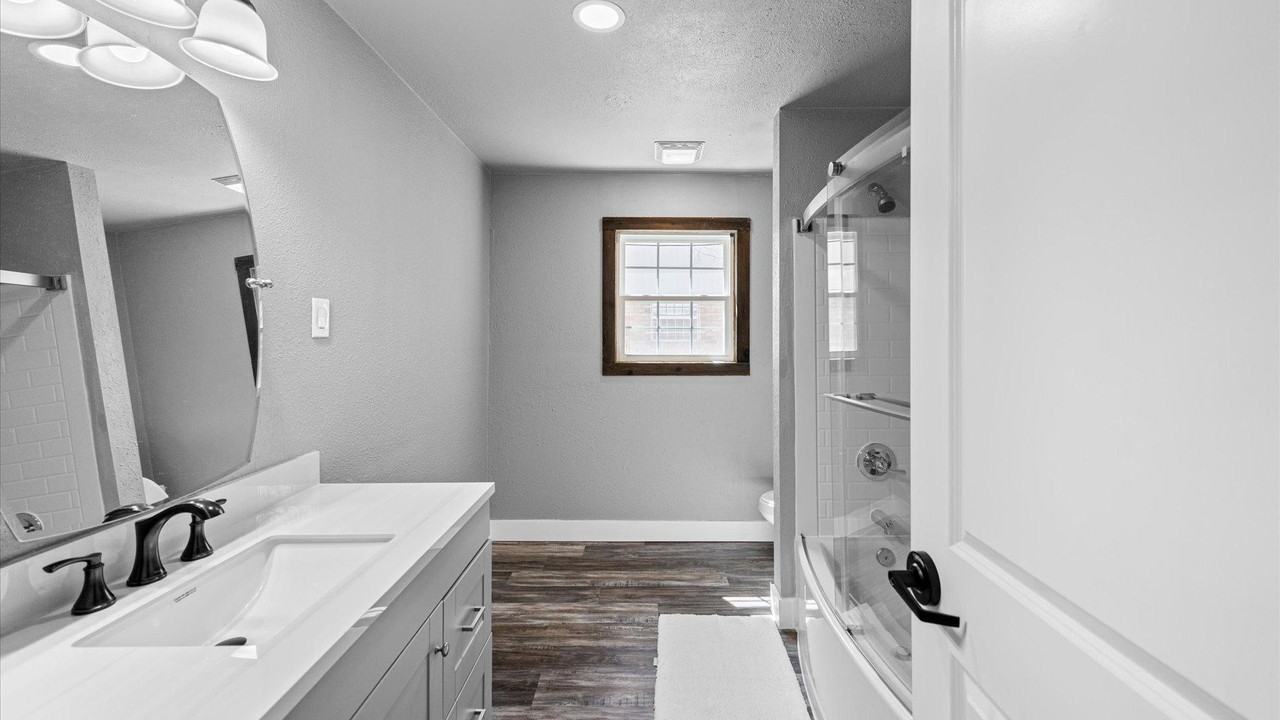 Mims St - Photo 4 of 10