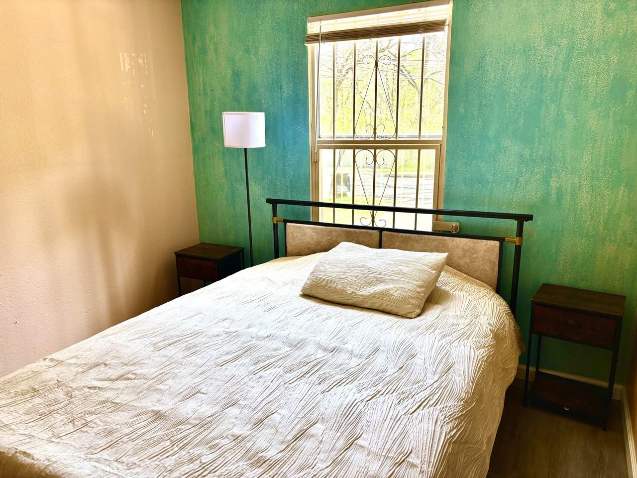 Commerce St - Photo 5 of 7