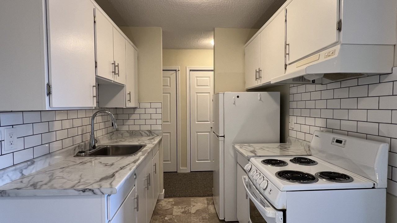 Delta West - Photo 6 of 12