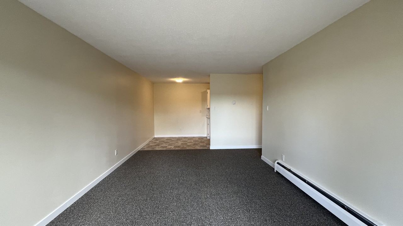 Delta West - Photo 3 of 12