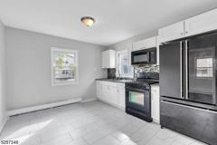 233 Pine St - Photo 1 of 1