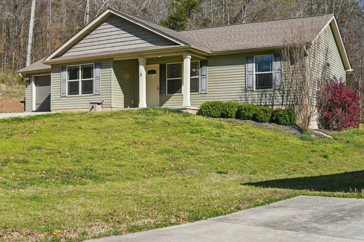 3 Gracie Ave - Photo 2 of 28