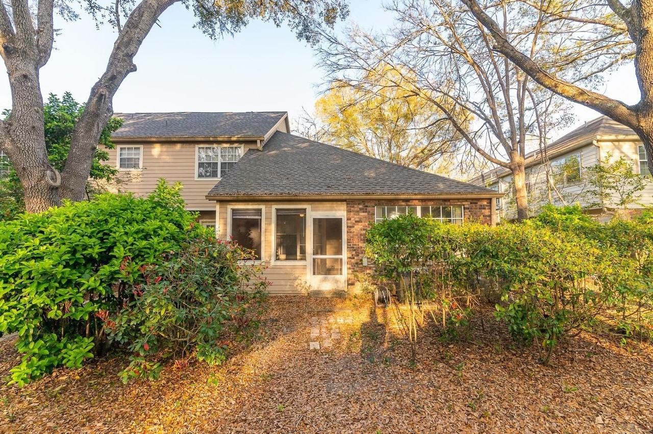 9767 Sw 52nd Rd - Photo 2 of 32