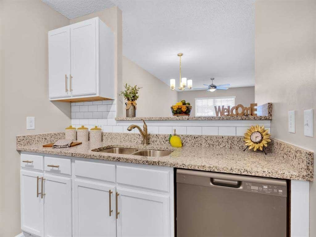 The Deryn - Photo 6 of 57