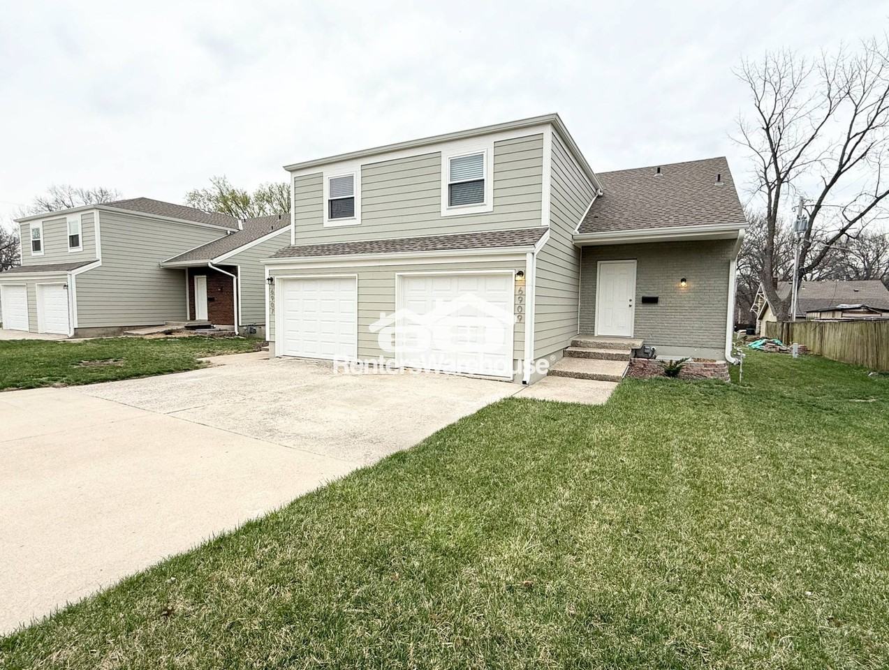 6901 Floyd St - Photo 2 of 31