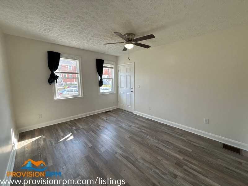 2916 Cornwall Rd #B - Photo 3 of 11
