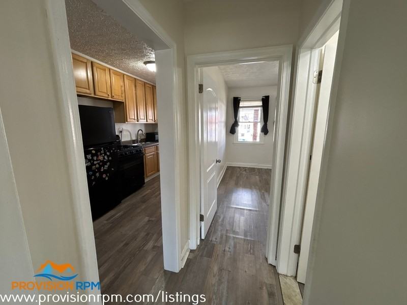 2916 Cornwall Rd #B - Photo 4 of 11