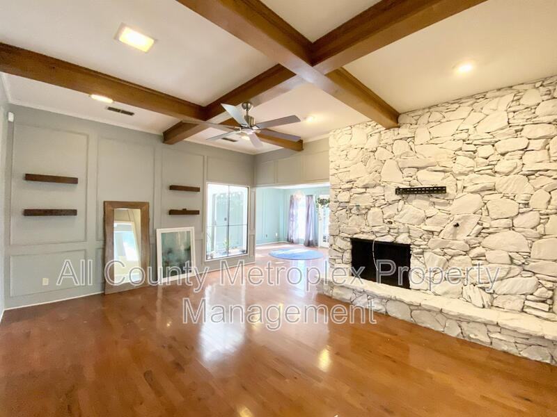 3528 Pinehurst Dr - Photo 3 of 11