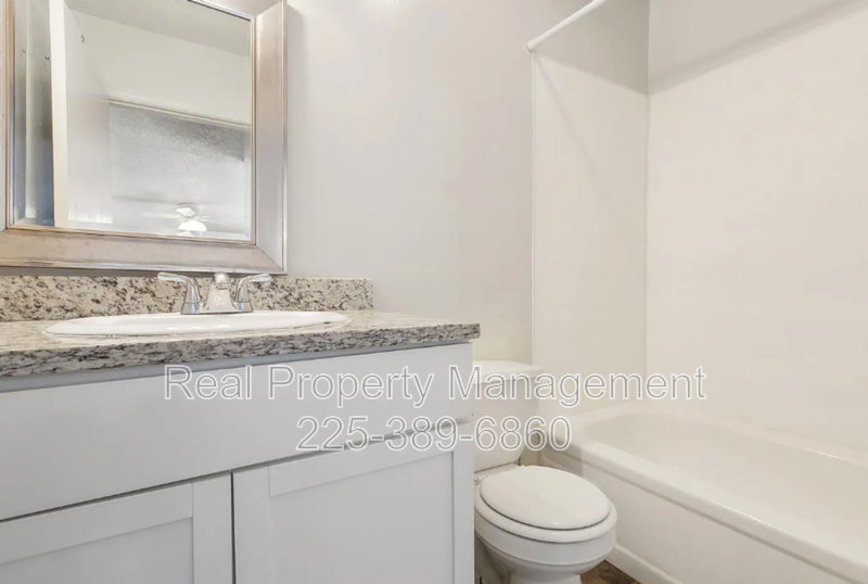 1005 Shilo Ave #B - Photo 7 of 11