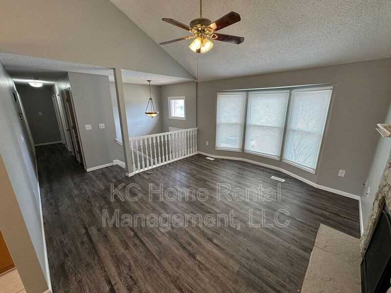 10316 N Baltimore Ave - Photo 3 of 45