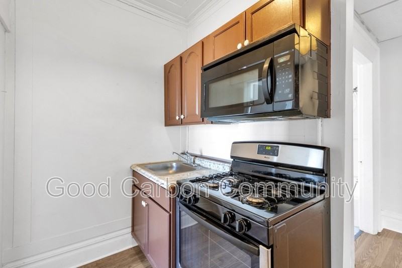 300 High St #4 - Photo 2 of 10