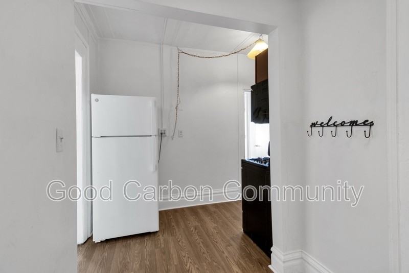 300 High St #4 - Photo 3 of 10