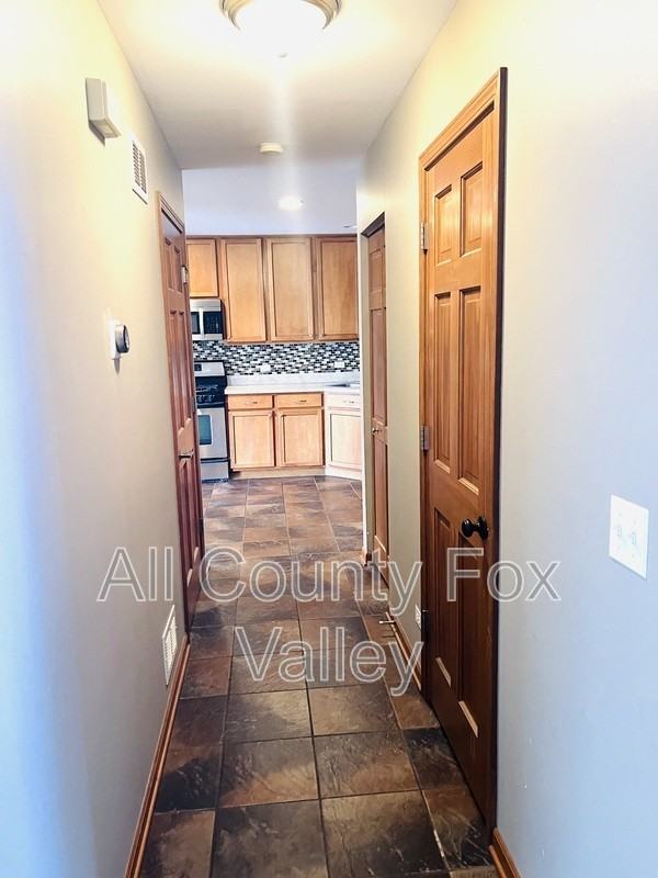 1850 Waverly Way - Photo 6 of 20