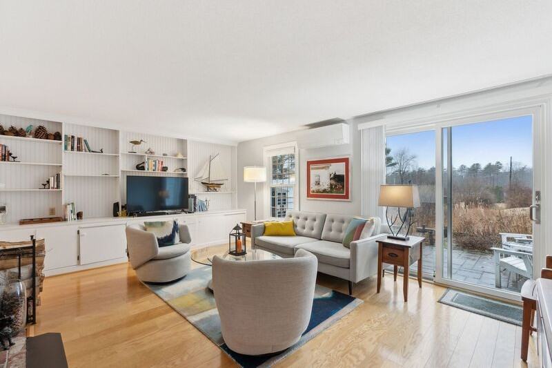 47 Maine St - Photo 2 of 48