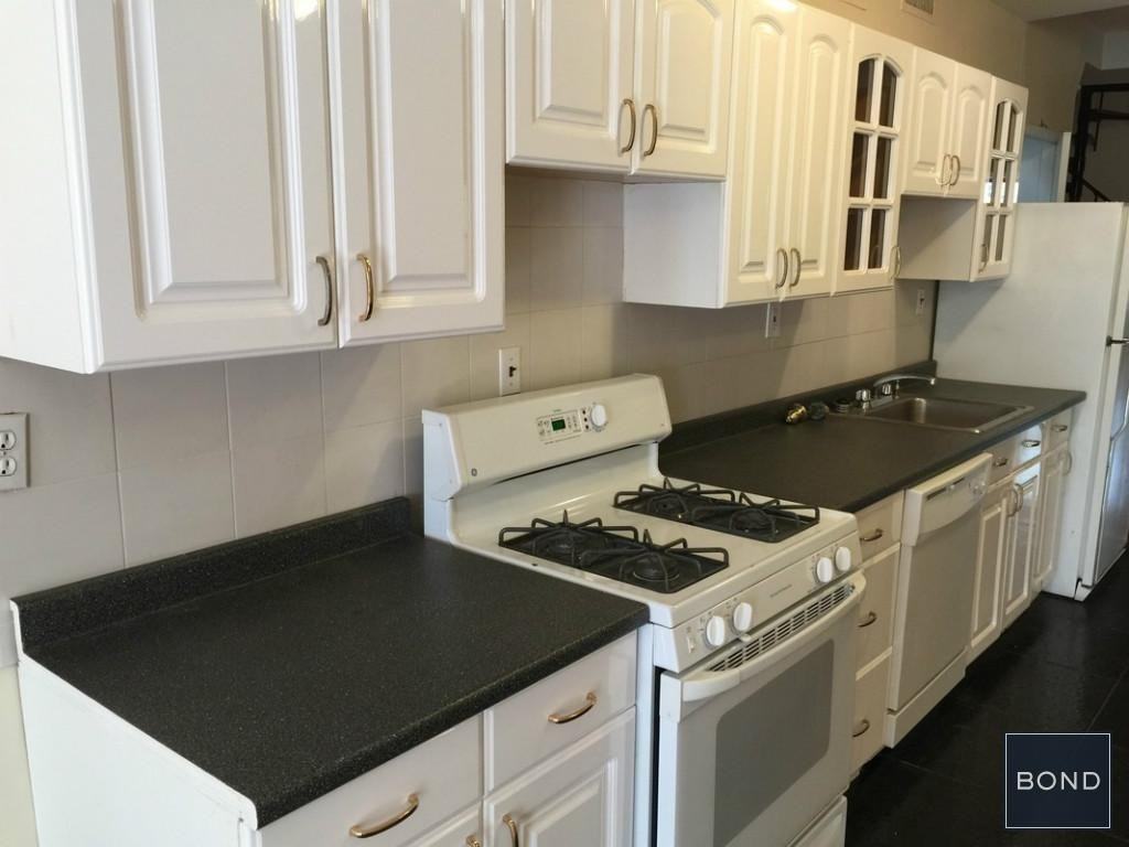 223 E 59th St 3 - Photo 3 of 9