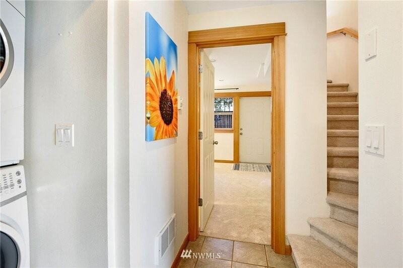 9047 17th Ave Sw #B - Photo 3 of 25