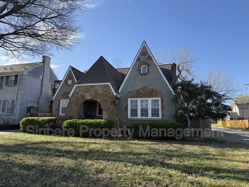 3160 Nw 25th St - Photo 2 of 50