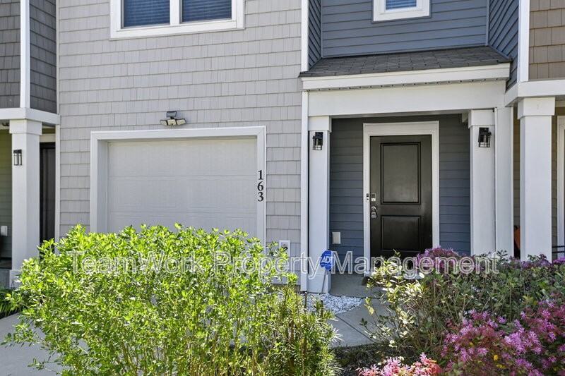 163 Rosefield Ct - Photo 2 of 30