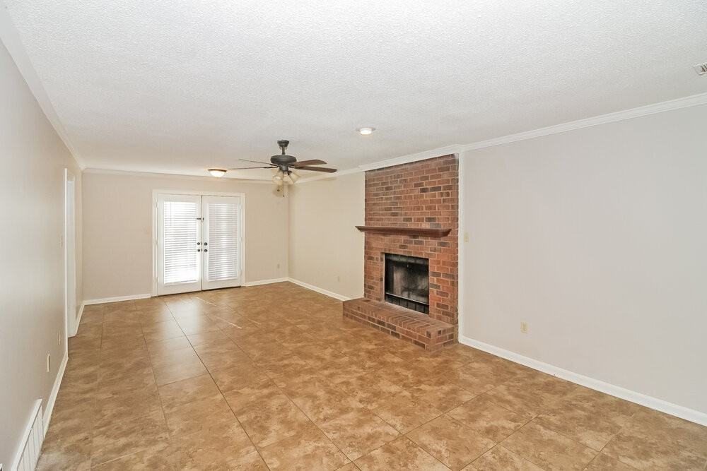 476 Griffon Dr - Photo 6 of 20