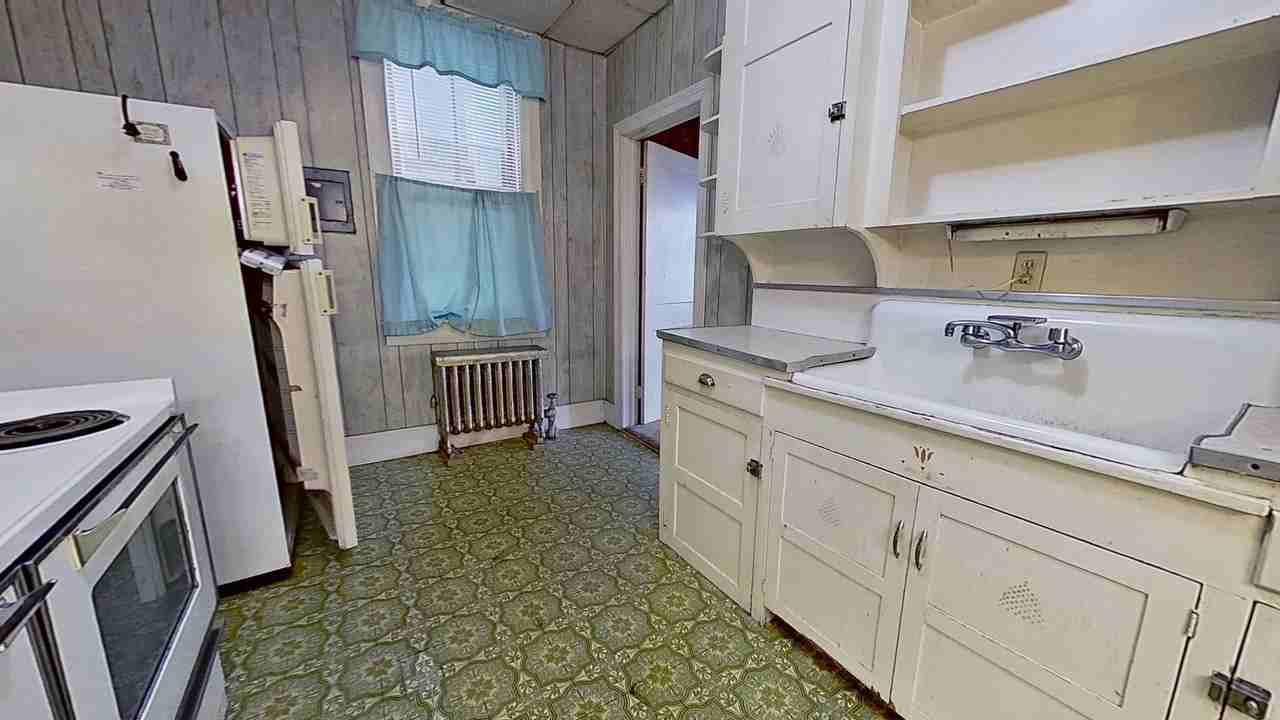 17 E Main St #4 - Photo 2 of 9