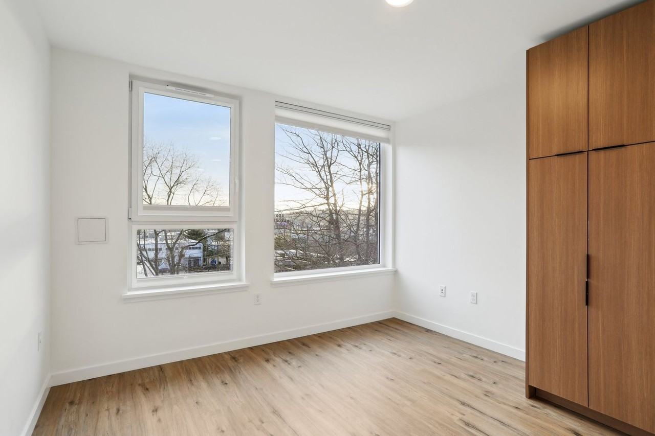 Carrick - Photo 3 of 8