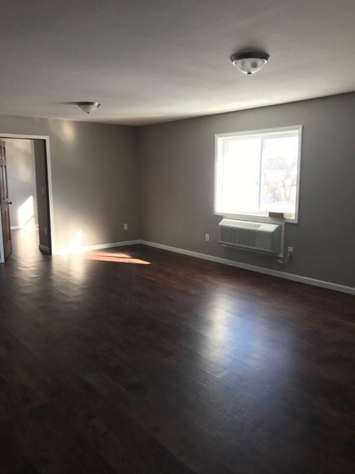 Meadows on 7th Apartments - Photo 4 of 10