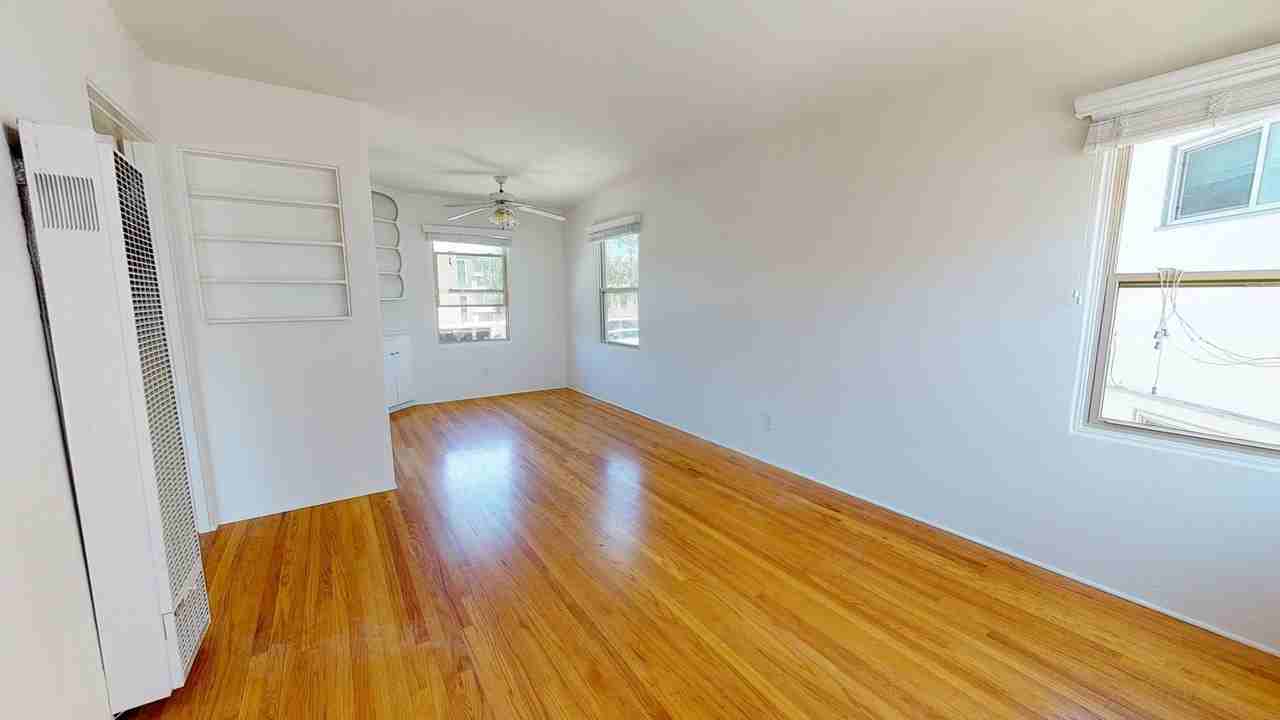 Anchorage - Photo 5 of 9