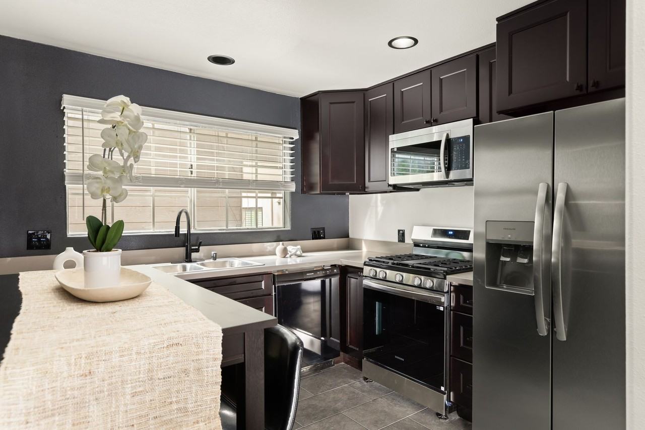 10777 10777 Ashton 202 - Single #7 - Photo 7 of 11