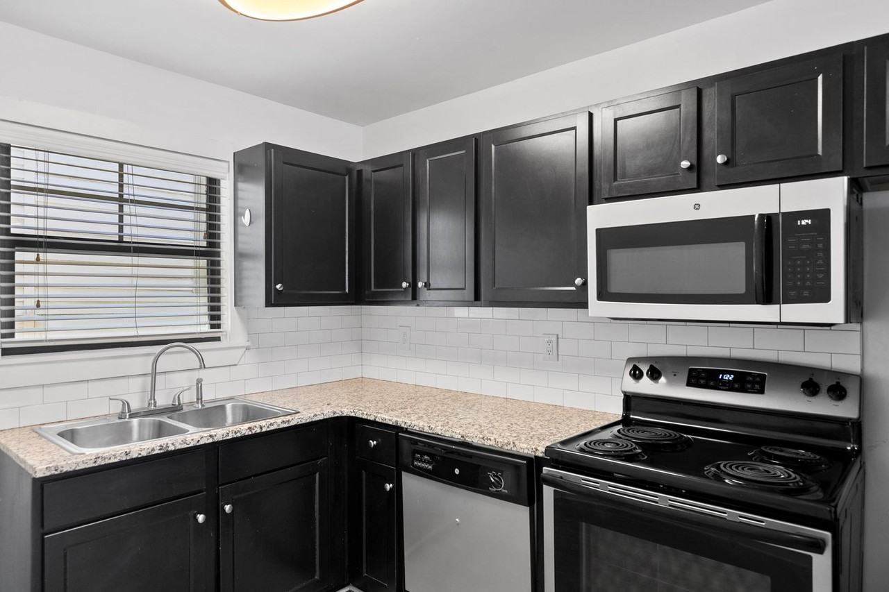 Hickory Hill - Photo 7 of 17