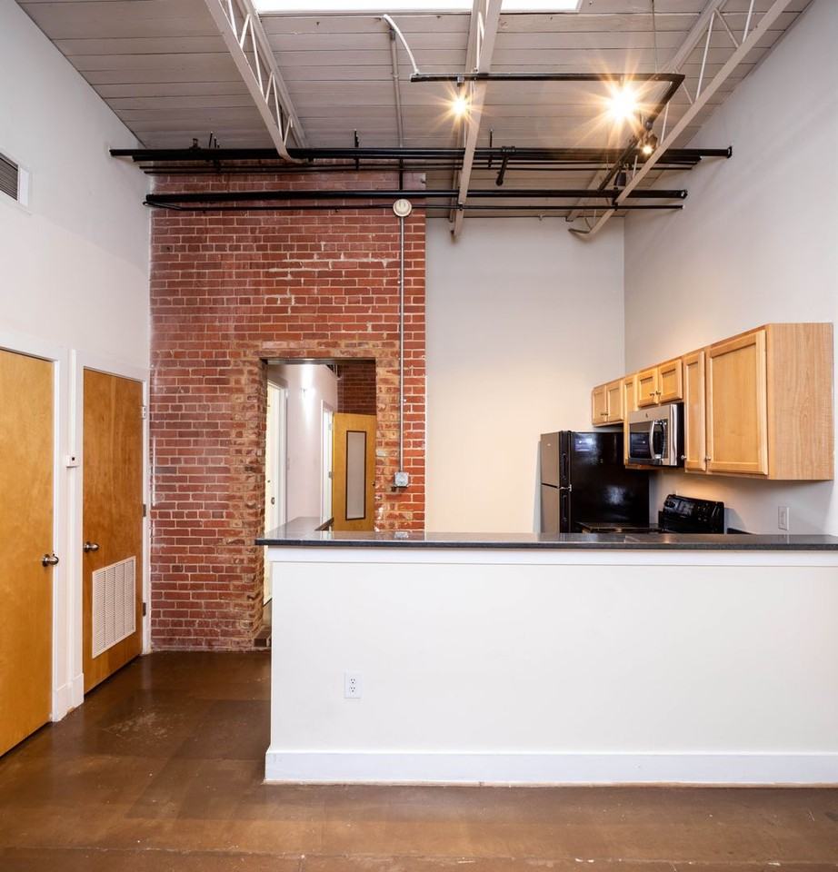 Cornish Brewery Apartment Homes - Photo 3 of 7