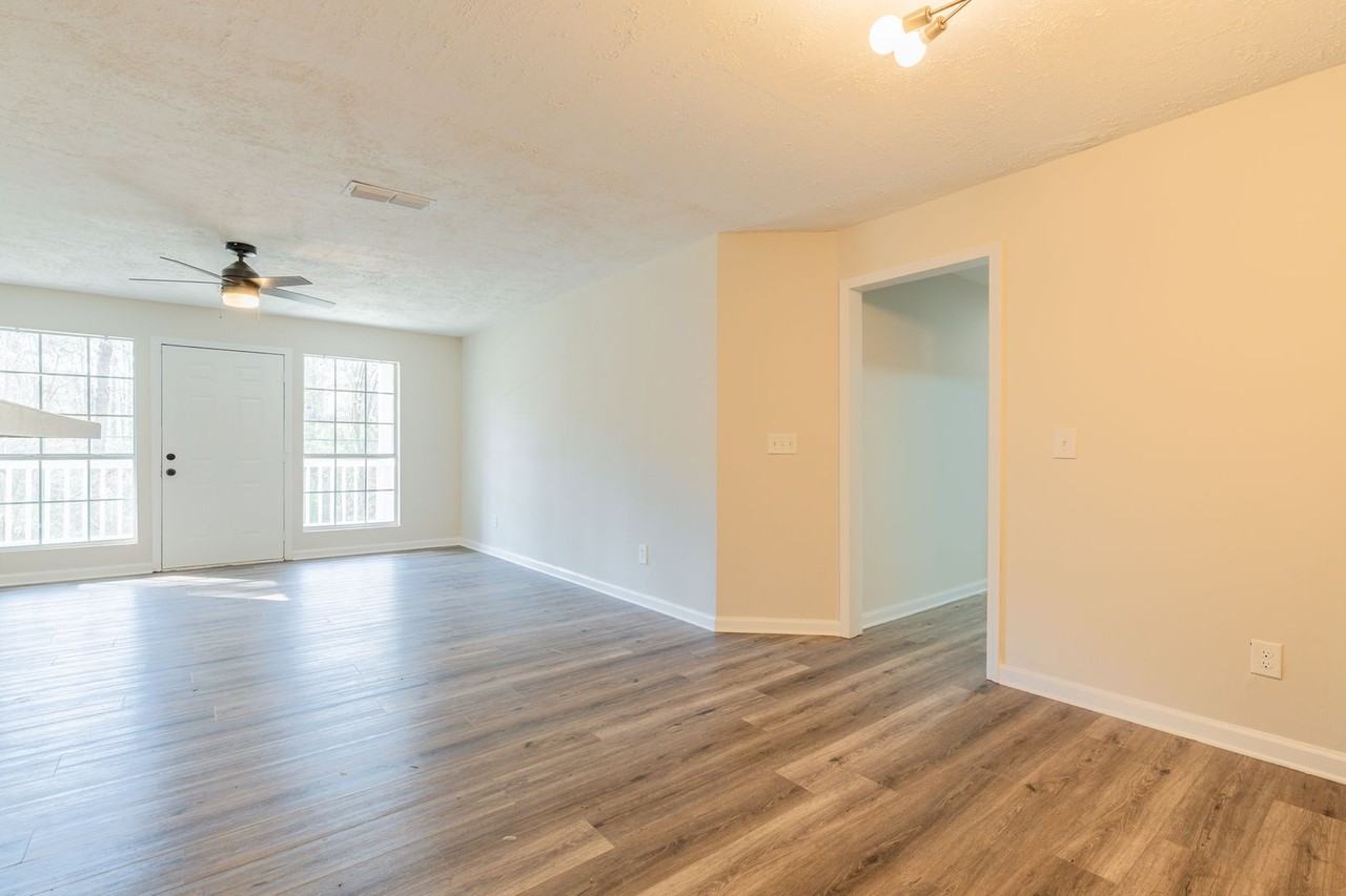 3601 Shepherds Path - Photo 5 of 24