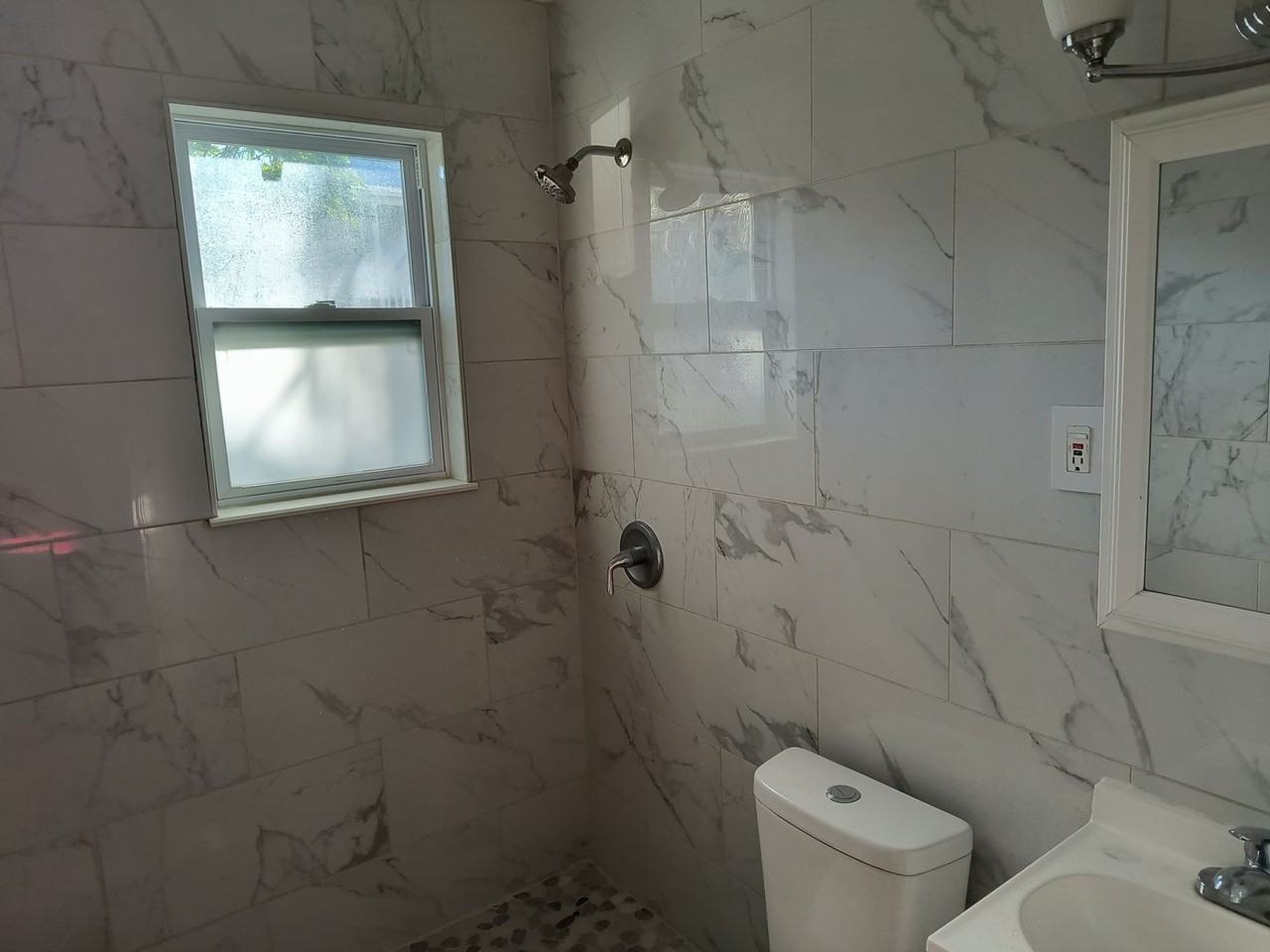 302 S 12th St #3 - Photo 6 of 7