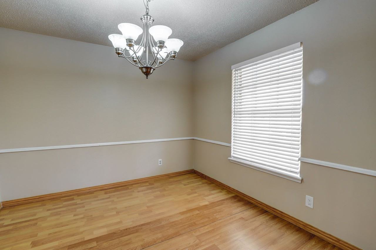 1717 S Park Rd - Photo 7 of 17
