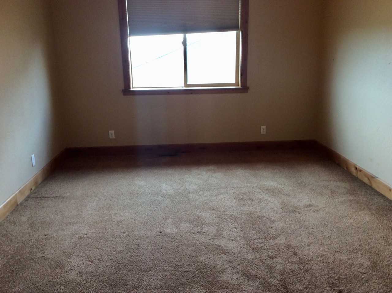 387 Central Ave - Photo 7 of 11