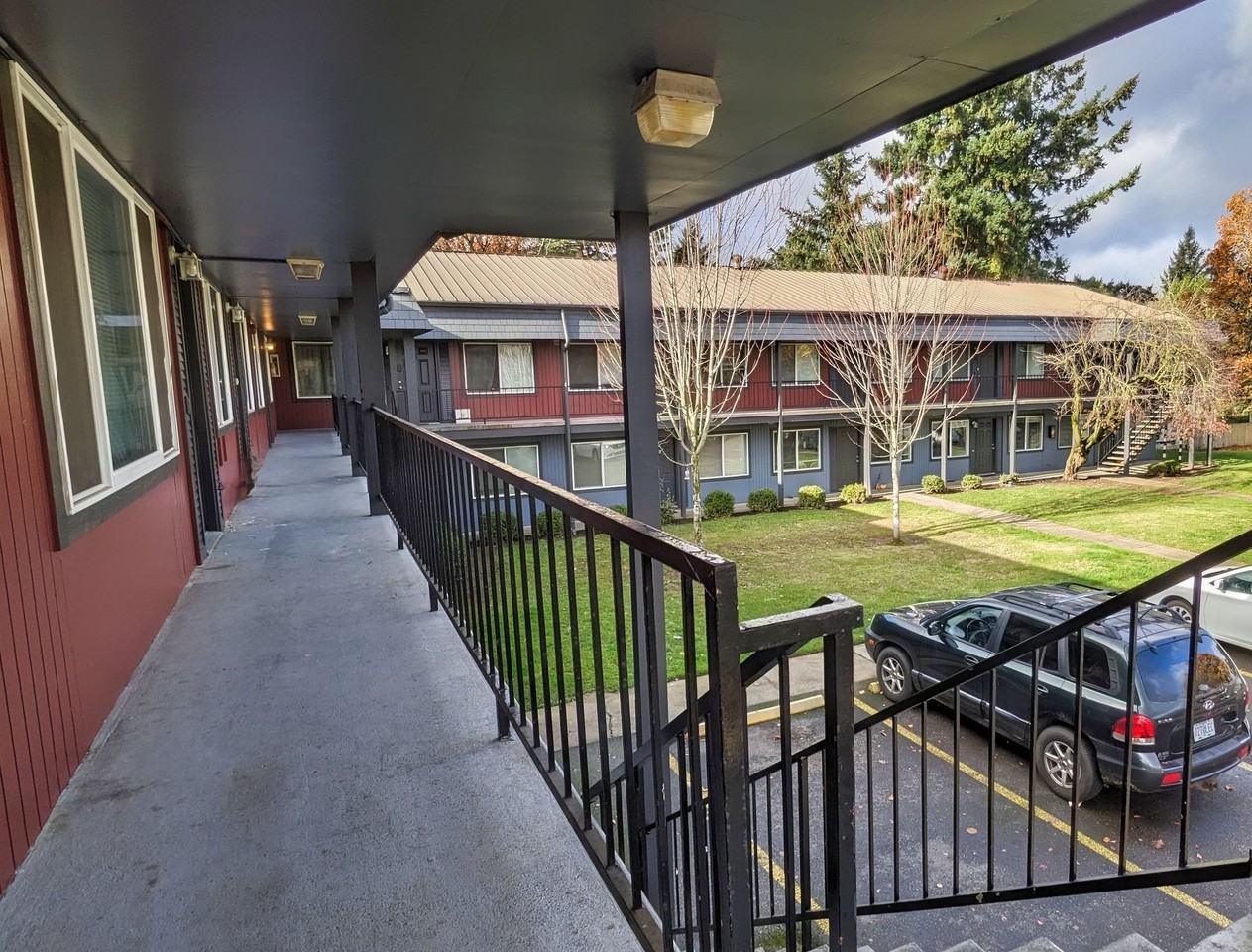 Cully Park Apartments - Photo 6 of 22