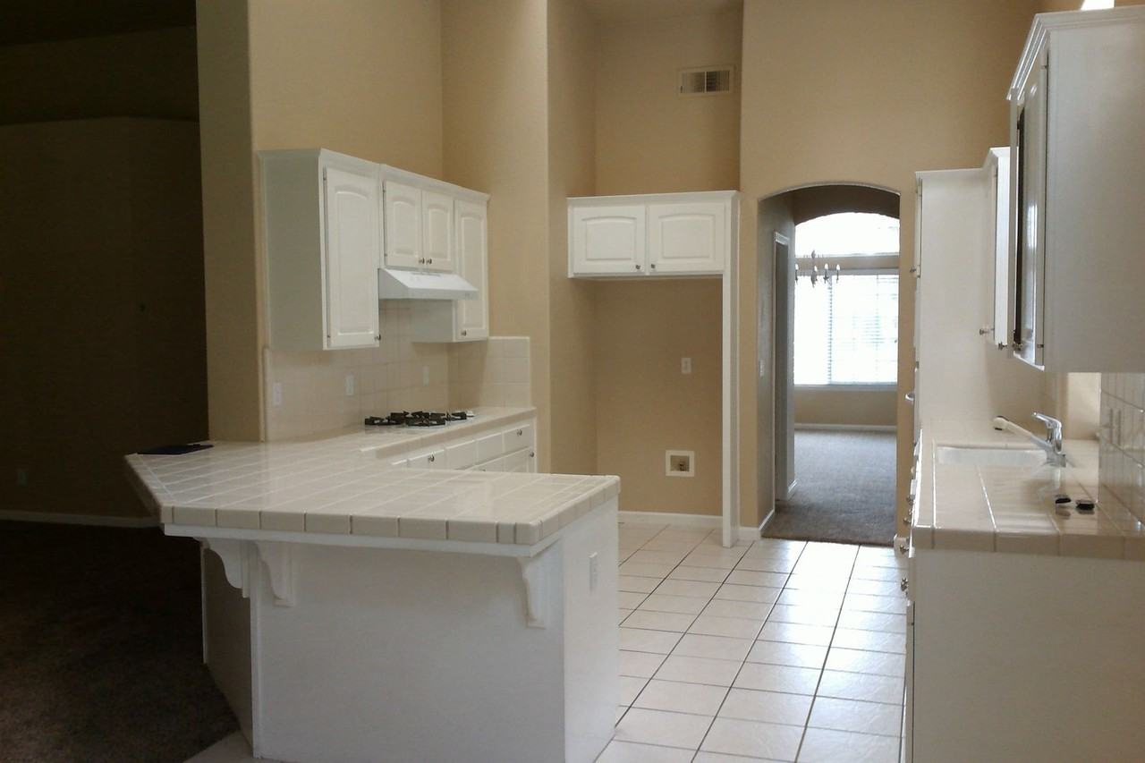 1720 E Granada Ave - Photo 2 of 21