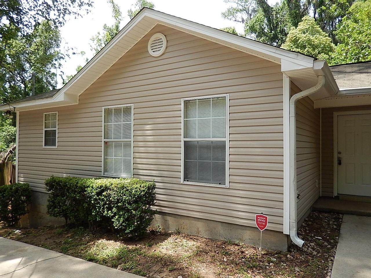 1412 Calloway St - Photo 2 of 22