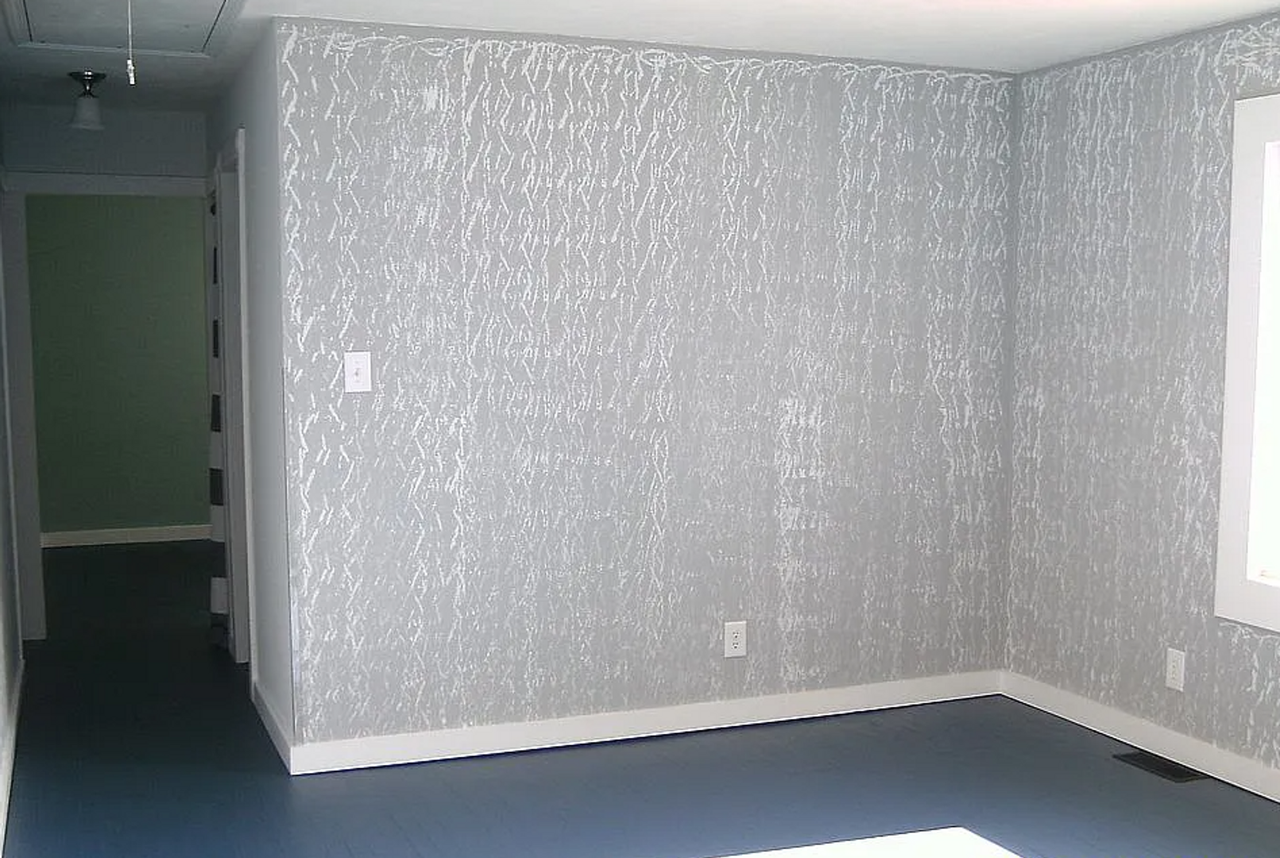 523 Evans St - Photo 2 of 10