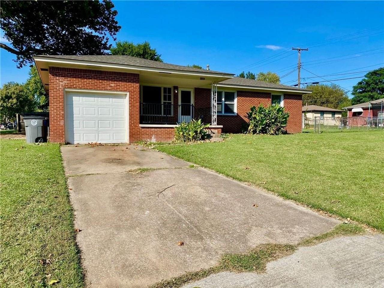 11203 E 4th Pl - Photo 2 of 10