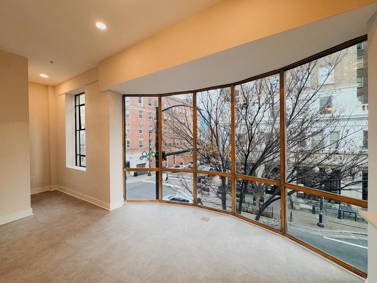 Chatham Place Apartments - Photo 5 of 31