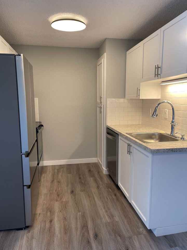 BBB01 - SE 26th - Photo 2 of 3