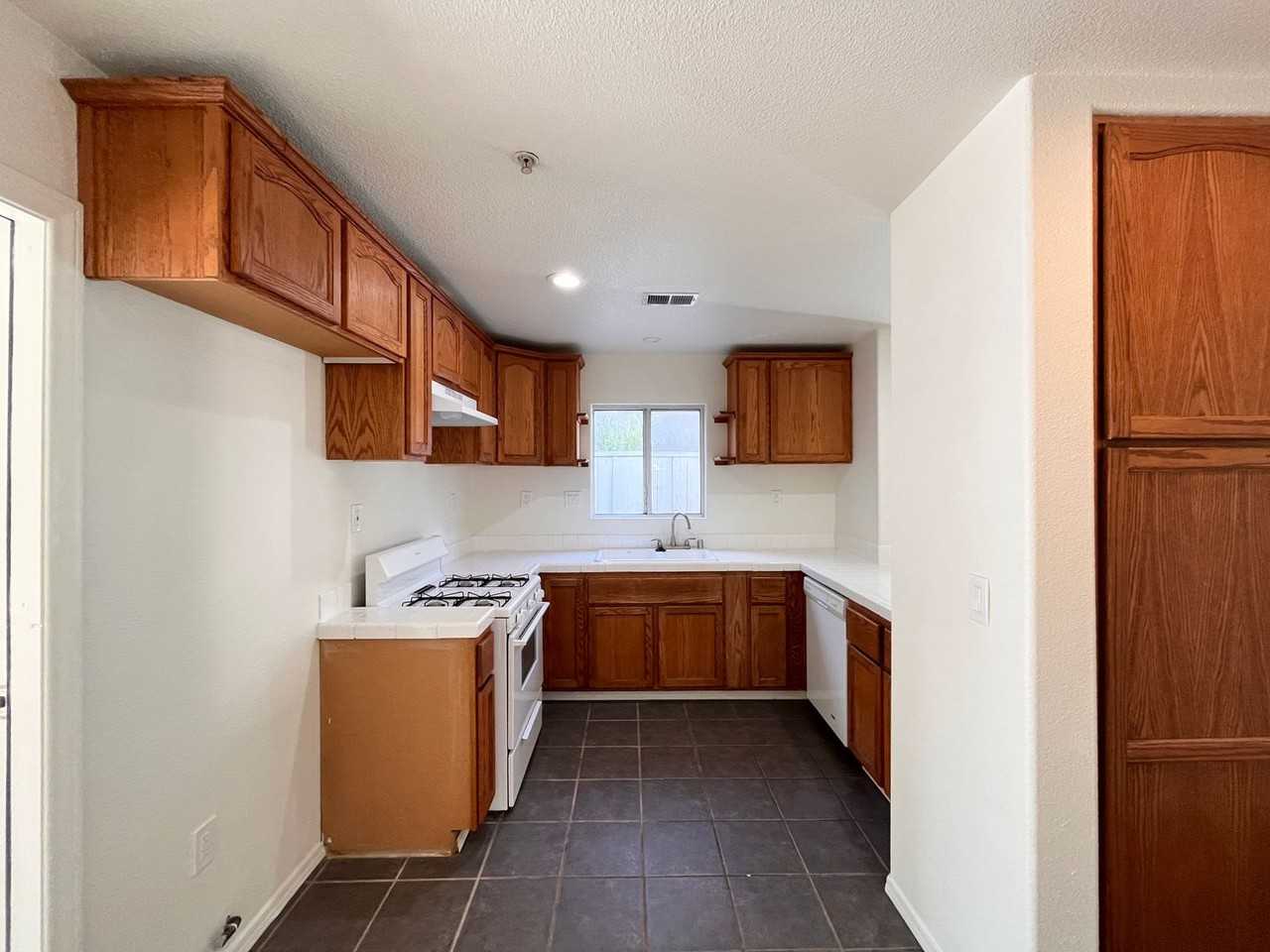 Merten - Photo 3 of 22