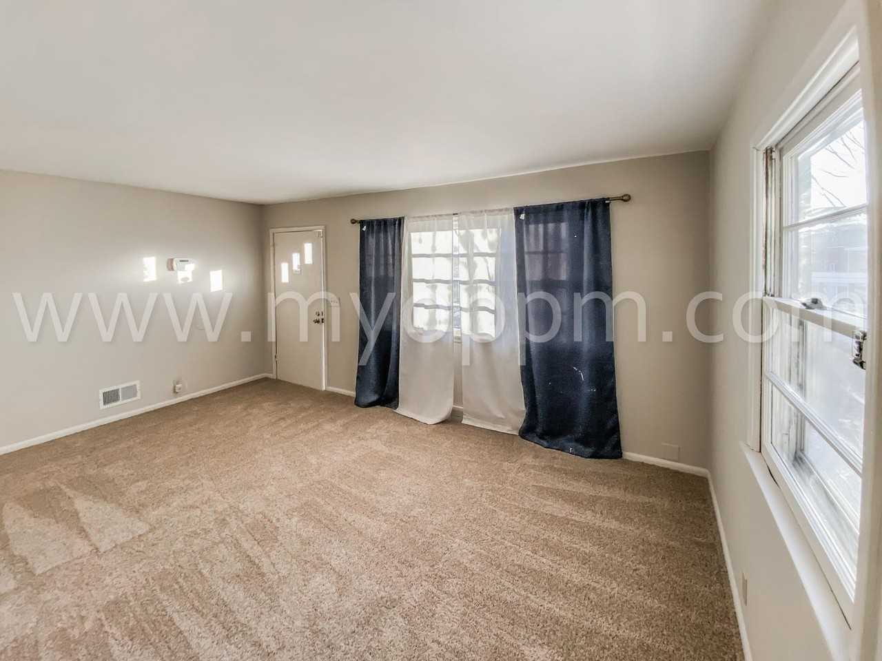 3712 N 41st St - Photo 2 of 18