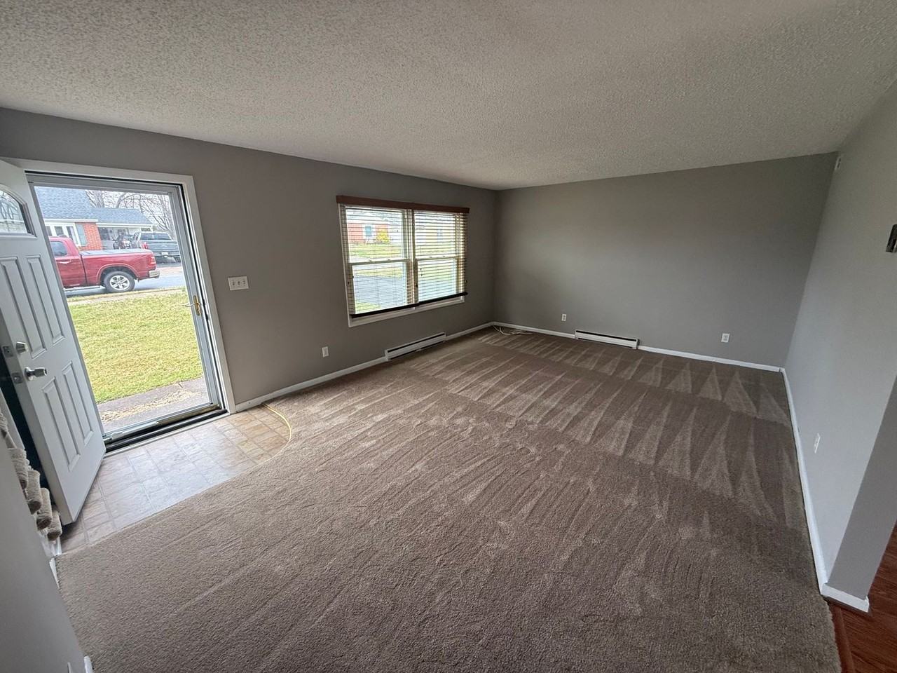 421 Enfield Rd - Photo 3 of 31