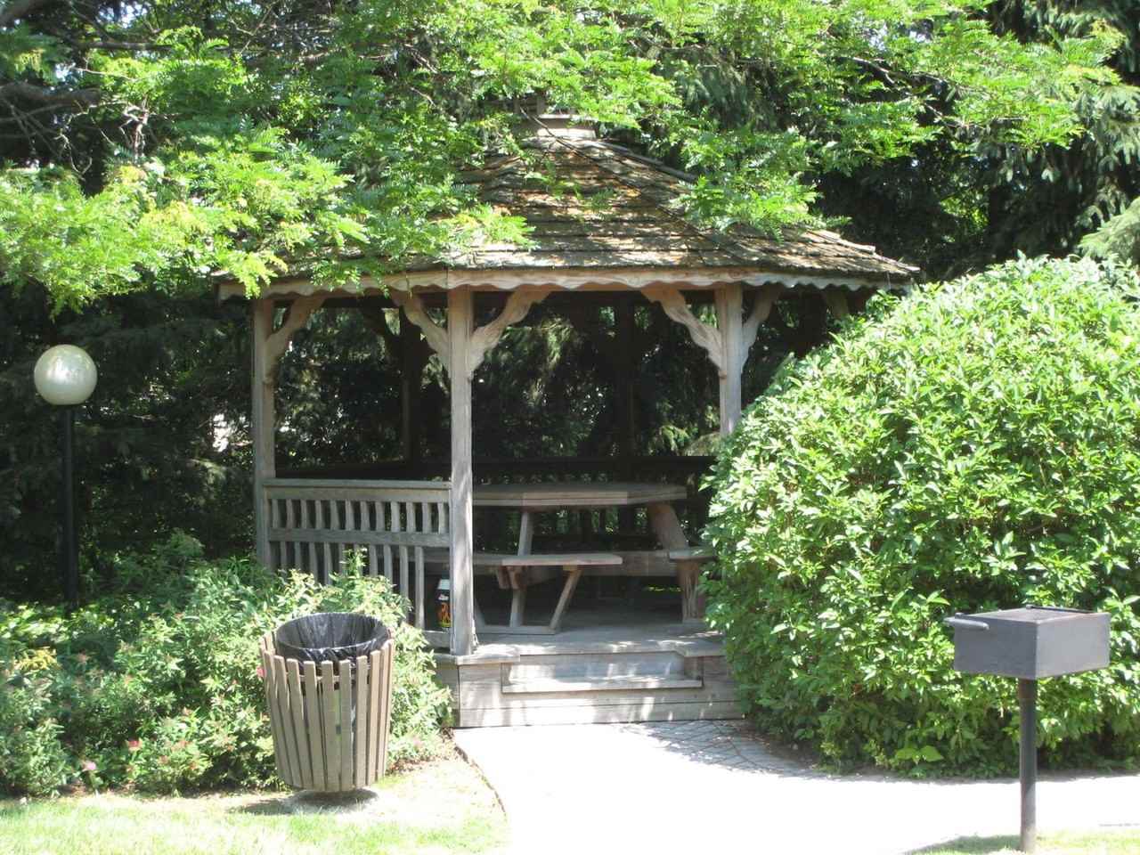 Charter Oaks Apartments - Photo 4 of 9