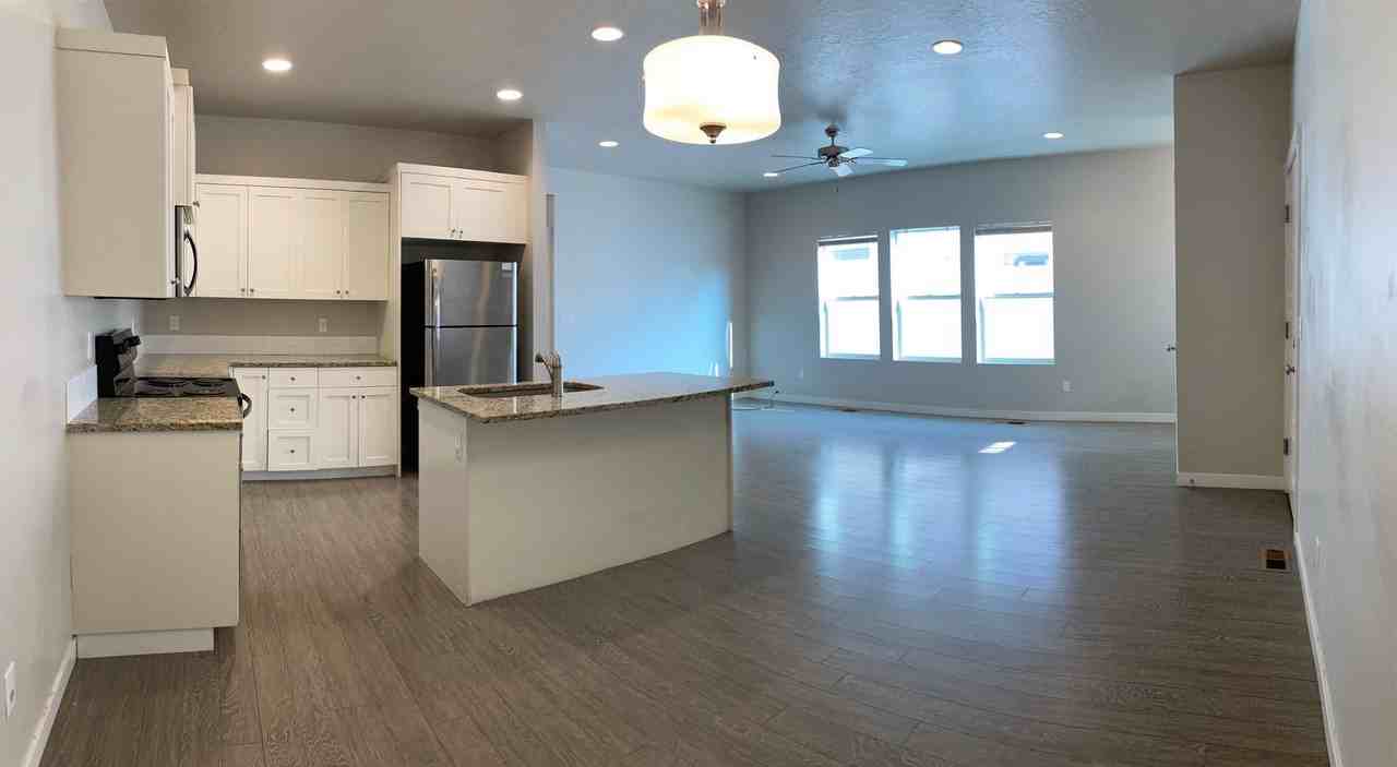 2119 Ison Ct #102 - Photo 3 of 20