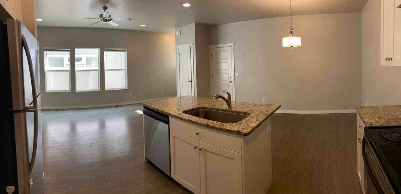 2119 Ison Ct #102 - Photo 4 of 20
